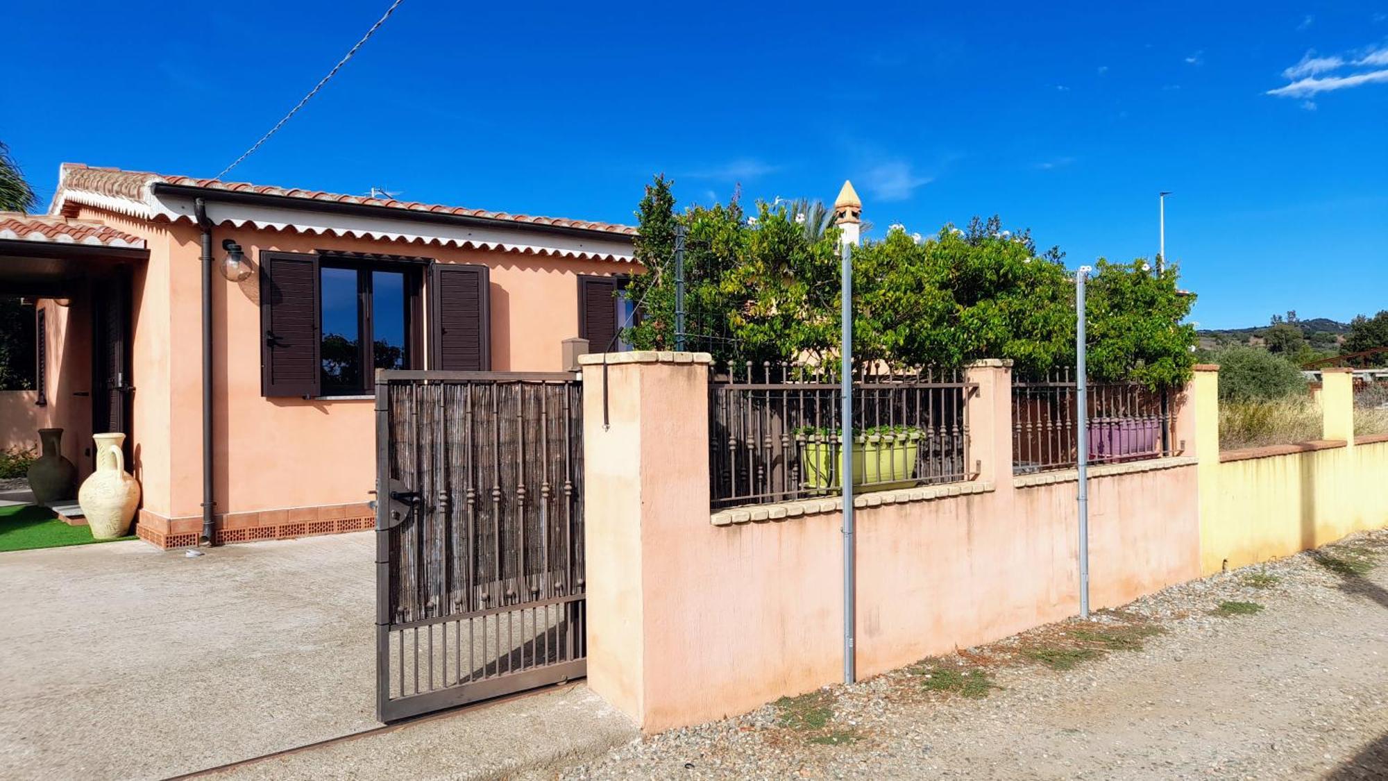 Maria Teresa'S Two-Room Indipendent Cardedu Exterior photo